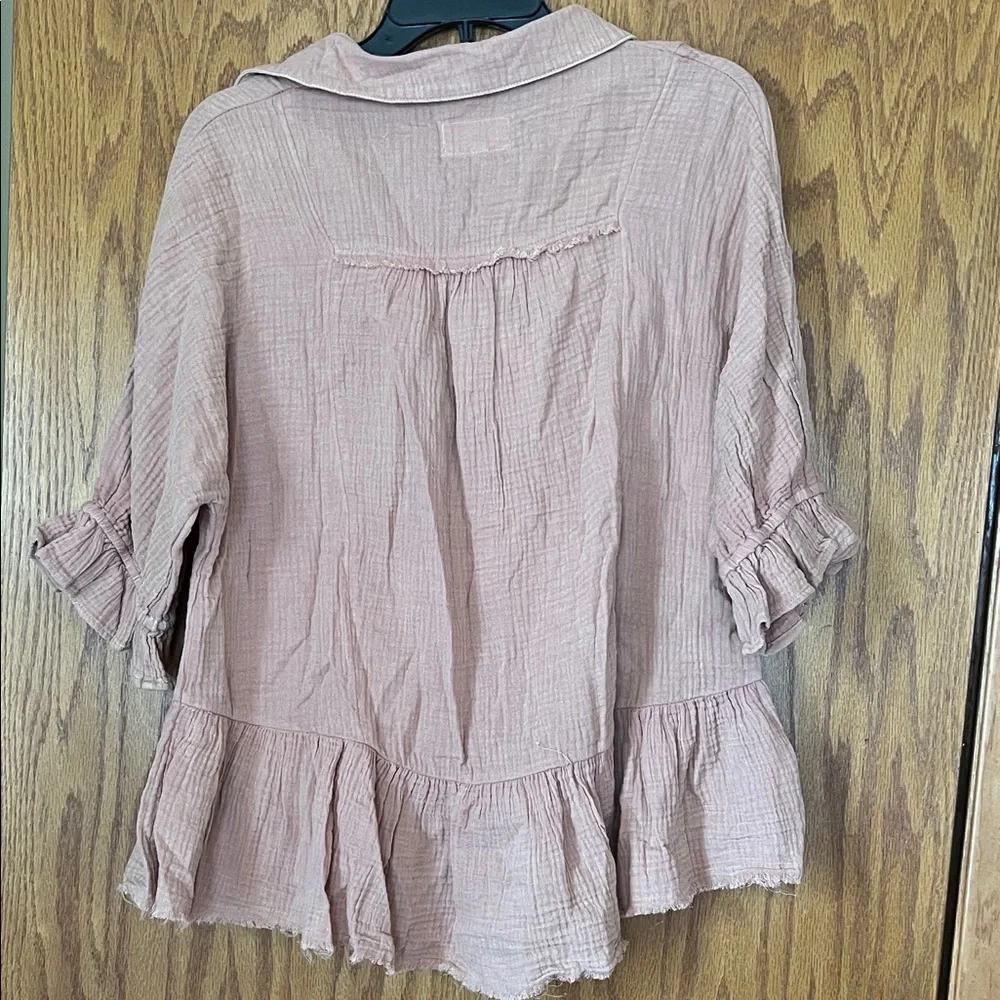 Umgee tan Ruffle Button-Front Blouse - Picture 2 of 3